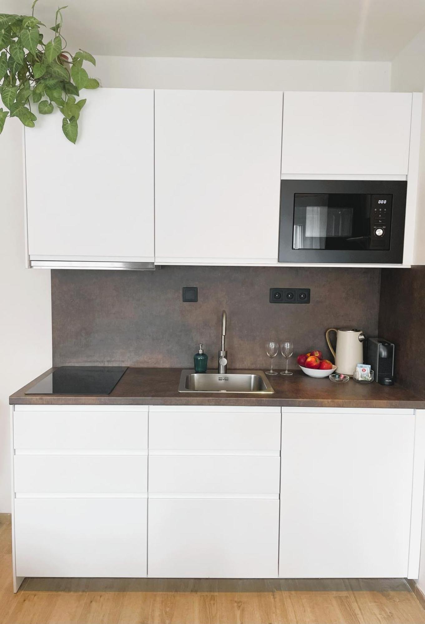Apt 100 Prague Luaran gambar